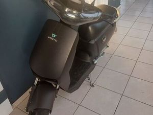 SCOOTER ÉLECTRIQUE SOCO 50
