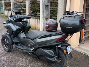 VEND SCOOTER YAMAHA TRICITY 3OO 3 ROUES