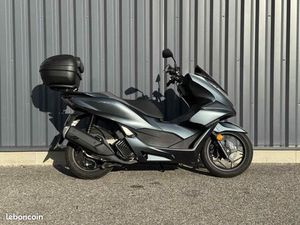 HONDA PCX 125 GARANTIE JUSQU'AU 27/09/2027