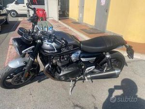TRIUMPH SPEED TWIN 1200