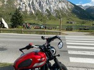 TRIUMPH STREET SCRAMBLER