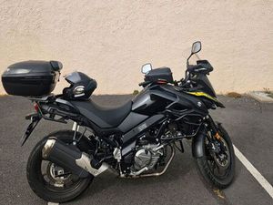MOTO SUZUKI V-STROM DL 650 U A2