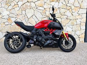 DUCATI DIAVEL 1260 S OPTIONS TERMIGNIONI ET JANTES