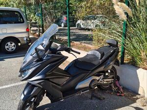 KYMCO AK 550