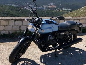 MOTO GUZZI V7 III