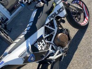 701 SUPERMOTO A OU A2