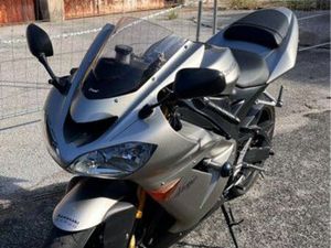 MOTO KAWAZAKI ZX 10R