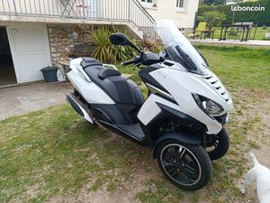 PEUGEOT METROPOLIS 400