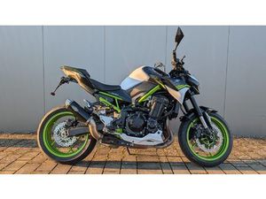 KAWASAKI Z900