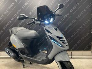 PIAGGIO ZIP 4T EURO-4 NARDO | 2020 | SNEL! | MALOSSI | SP | — SCOOTERS | PIAGGIO — MARKTPLAATS