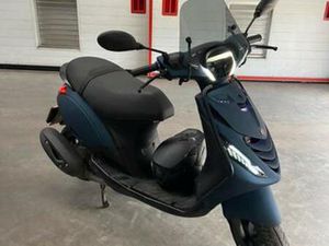 PIAGGIO ZIP E5 2021 — SCOOTERS | PIAGGIO — MARKTPLAATS