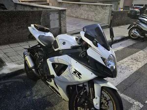 SUZUKI GSX-R 750 EXCLUSIVE BIANCO