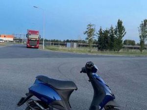 ZIP MK2 OP BROM — SCOOTERS | PIAGGIO — MARKTPLAATS