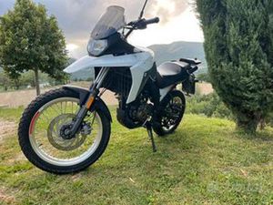 MOTO 125