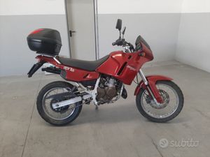 MOTO APRILIA PEGASO 125