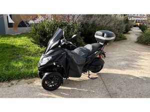 PIAGGIO MP3 300 SPORT HPE