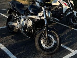 YAMAHA FAZER 600 – MTT1 (A2) – 40 400 KM – 2800 NÉGOCIABLE