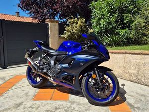 YAMAHA R7 A2
