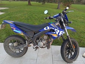 MOTO 50 CC DERBI SUPER MOTARD