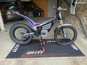 ELECTRIC MOTION EPURE RACE