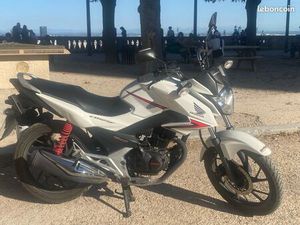 HONDA 125 CBF – PARFAITE POUR DÉBUTANT/ÉTUDIANT – ÉTAT IMPECCABLE