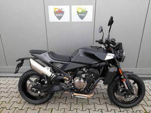 HUSQVARNA SVARTPILEN 801 1. HAND