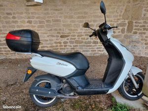 SCOOTER PEUGEOT KISBEE 50 CC