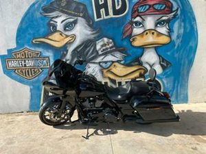 HARLEY-DAVIDSON TOURING ROAD GLIDE ST