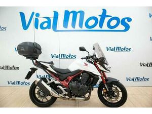 HONDA - CB 750 HORNET