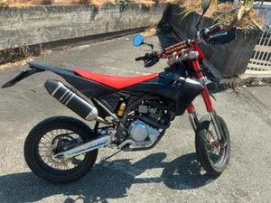 FANTIC MOTARD 125 4T CASA