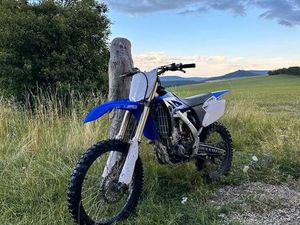YAMAHA YZF 250