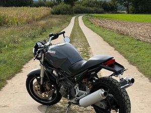 DUCATI MONSTER 600 DARK
