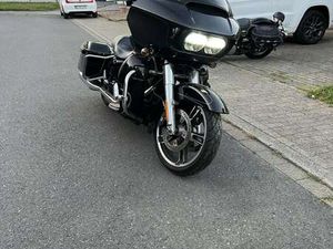 HARLEY-DAVIDSON ROAD GLIDE