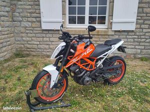 KTM DUKE 390