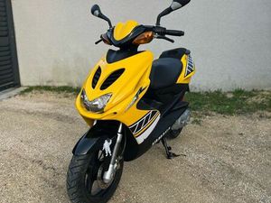 YAMAHA AEROX 50