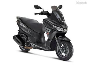 SCOOTER 50 SXR APRILLIA
