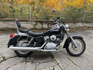 HONDA SHADOW VT125 JC31 – NEUER TÜV 11/2027, ORIGINALZUSTAND