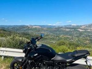 MOTO YAMAHA MT-07 2021