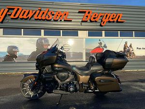 INDIAN ROADMASTER DARK HORSE