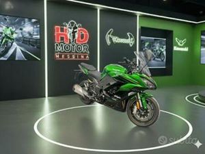 KAWASAKI NINJA 1000 SX SE