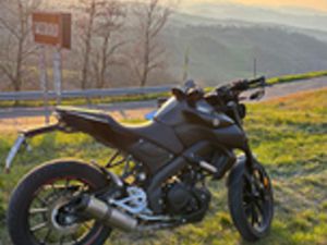 MOTO YAMAHA MT 01 - 125