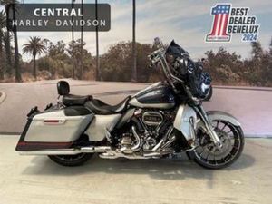 HARLEY-DAVIDSON CVO 1900 78KW STREET GLIDE — MOTOREN | HARLEY-DAVIDSON — MARKTPLAATS