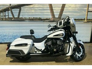 2024 INDIAN CHIEFTAIN DARK HORSE BLACK SMOKE