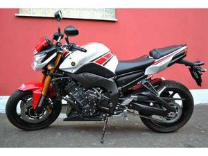 YAMAHA FZ 8