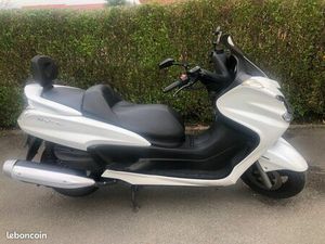 SCOOTER 400 MAJESTY YAMAHA 28000KM TBE