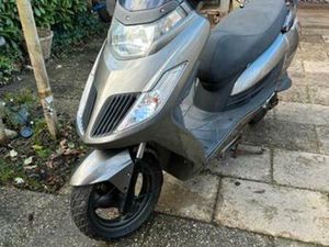 KYMCO DINK 50 BJ.2013 4 TAKT — SCOOTERS | KYMCO — MARKTPLAATS