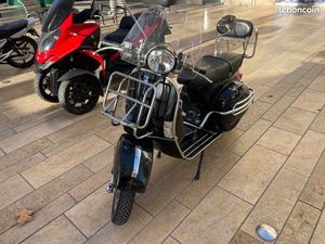 VESPA PX125 MILLENIUM