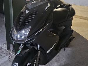 MBK NITRO NAKED 2012