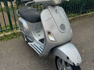 VESPA LX 125 CC (8000KM)