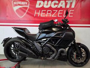 ② DIAVEL 1200 DARK